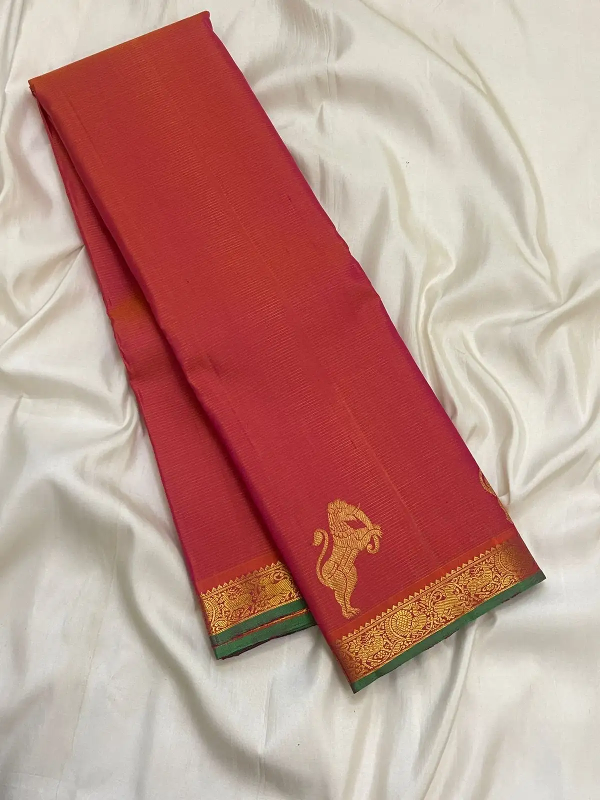 Floral Vaira Oosi Kanchipuram Bridal Silk Saree